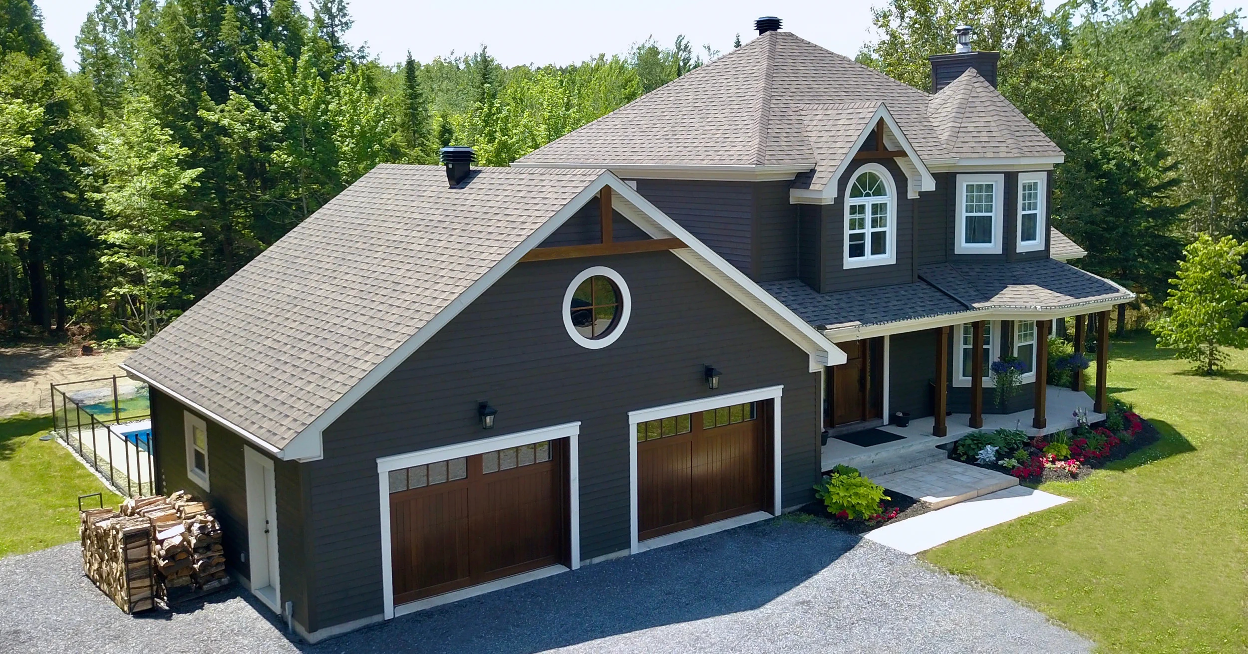 Portes de Garage Double Haut de Gamme en Bois